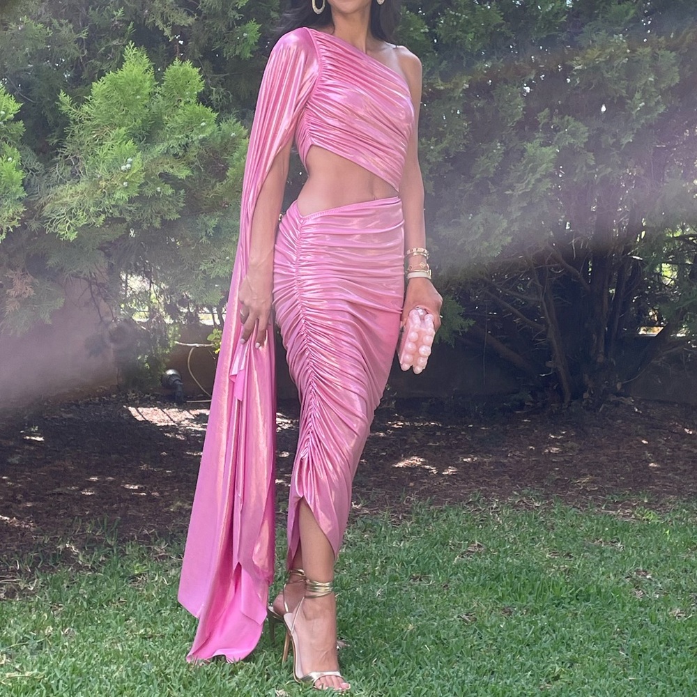 Norma Kamali diana shimmering pink set, include skirt and top size Xs
